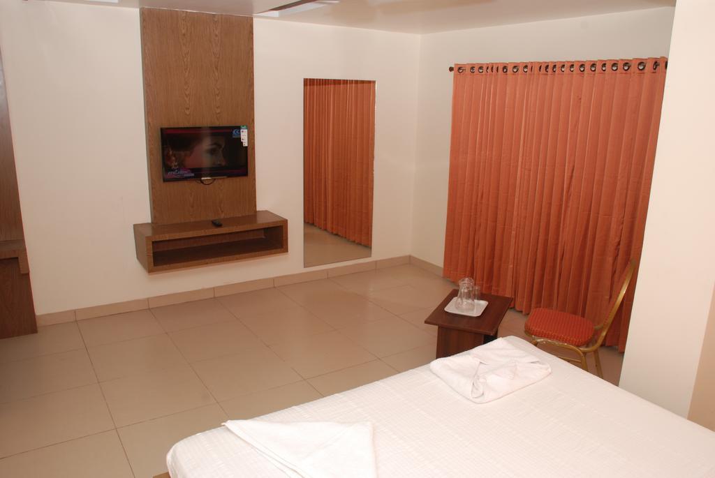 Hotel Pla Amrith Inn Tiruchirappalli المظهر الخارجي الصورة
